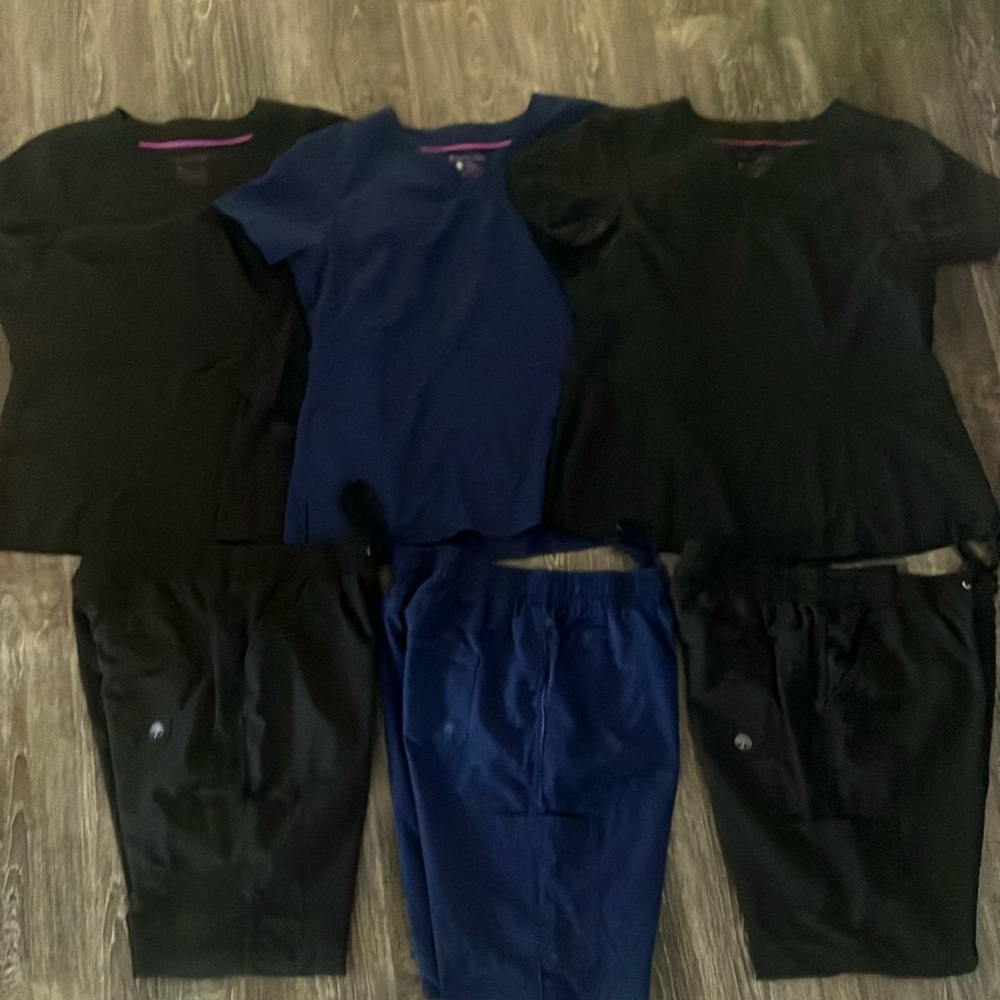 3 Sets Healing Hands scrubs